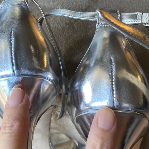 Via Spiga silver heels - Picture 4 of 7